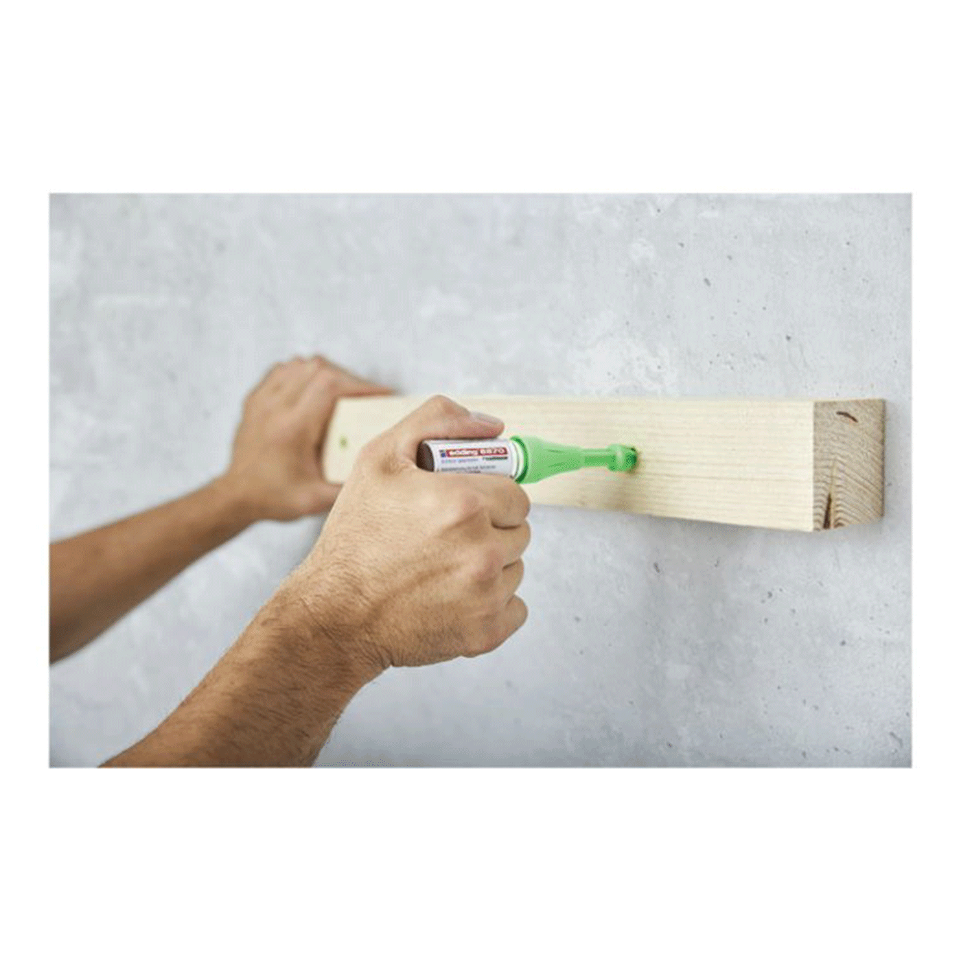 Edding 8870 Neon sprej marker za teško dostupna mjesta – Neonski zeleni 1093618 - Slika 2